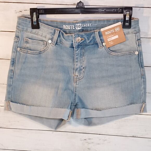 Womens  Denim Shorts - Picture 1 of 5